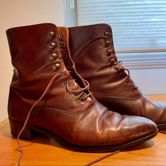 Cole Haan Lace-up Brown Leather Booties, size 6.5 - Picture 2 of 8